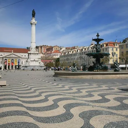 Familiar Conectada Com Varanda منزل للإقامة Lisboa